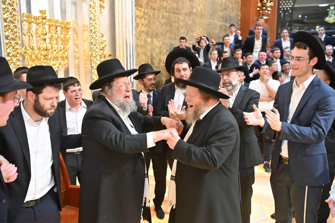 חנוכת ארון הקודש הגדול והמפואר בעולם ב'עטרת שלמה'