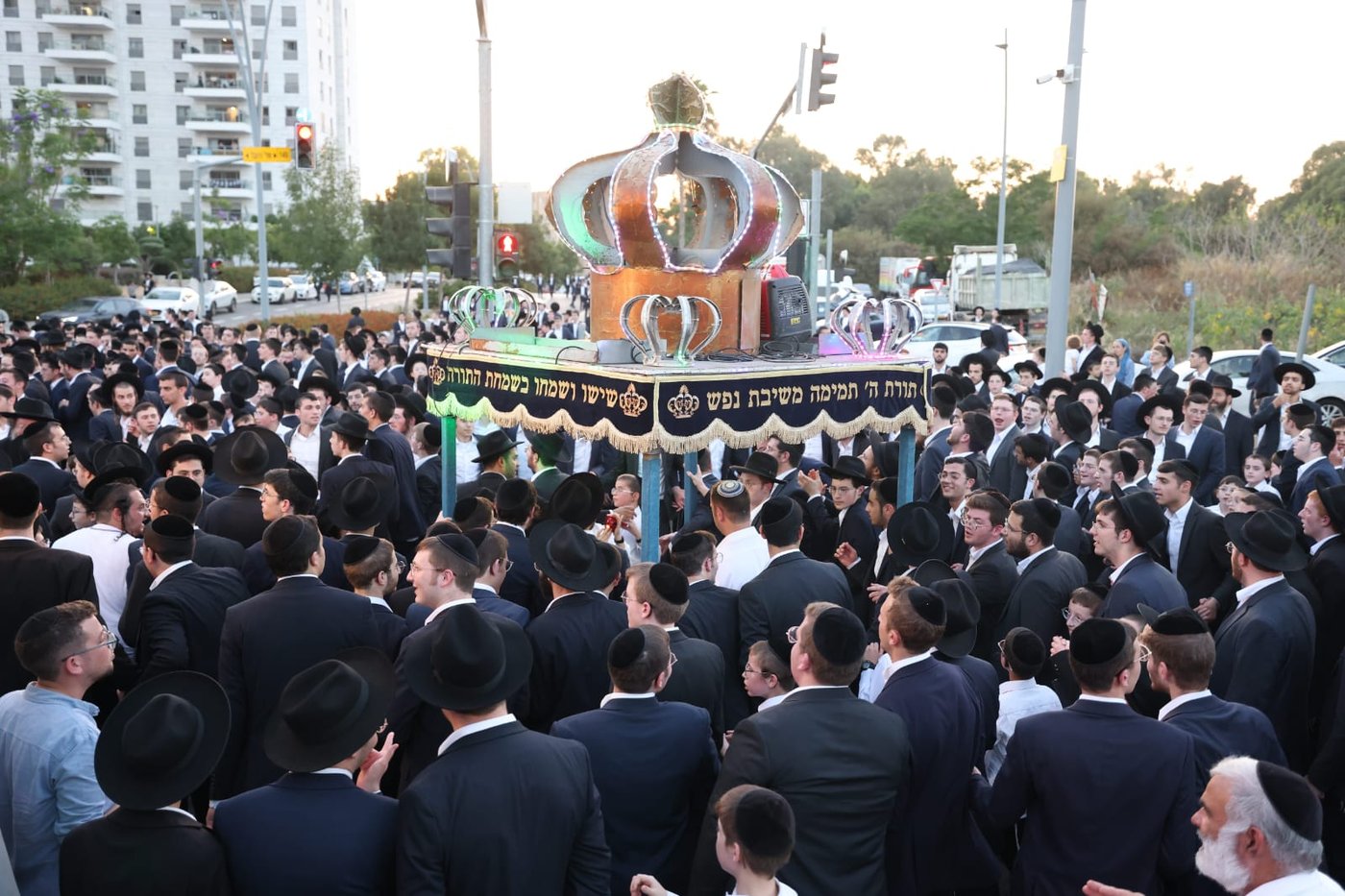 חנוכת ארון הקודש הגדול והמפואר בעולם ב'עטרת שלמה'