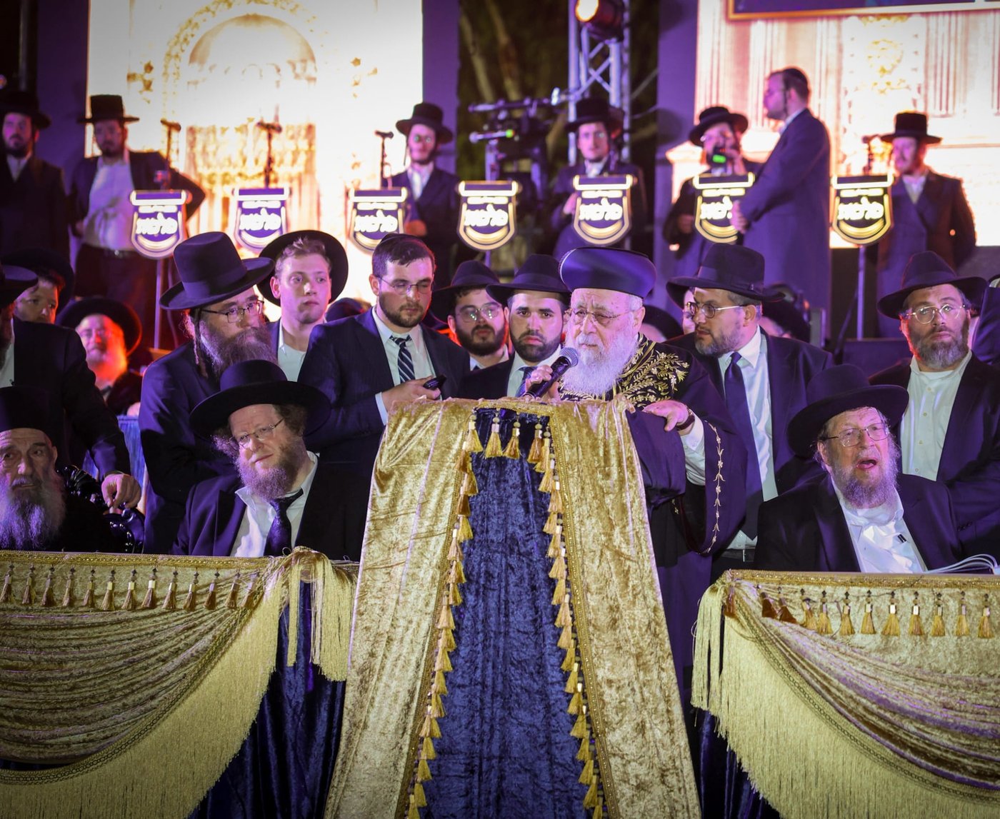 חנוכת ארון הקודש הגדול והמפואר בעולם ב'עטרת שלמה'