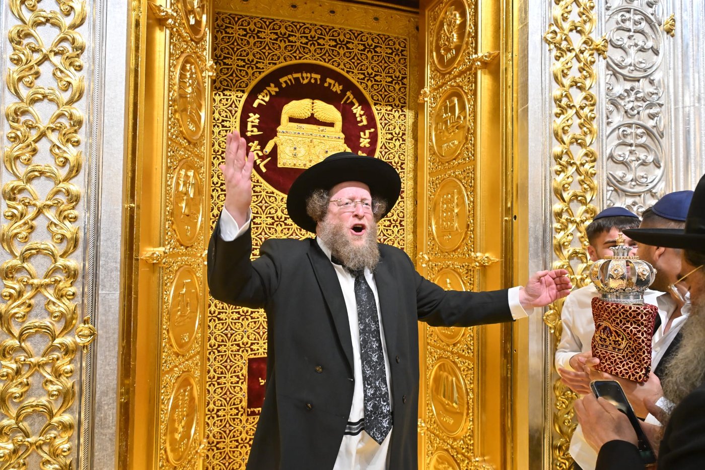 חנוכת ארון הקודש הגדול והמפואר בעולם ב'עטרת שלמה'