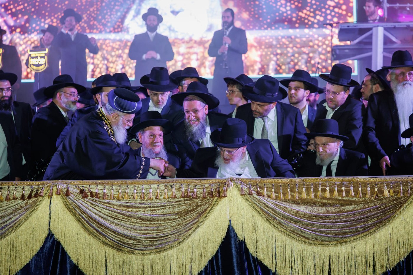 חנוכת ארון הקודש הגדול והמפואר בעולם ב'עטרת שלמה'