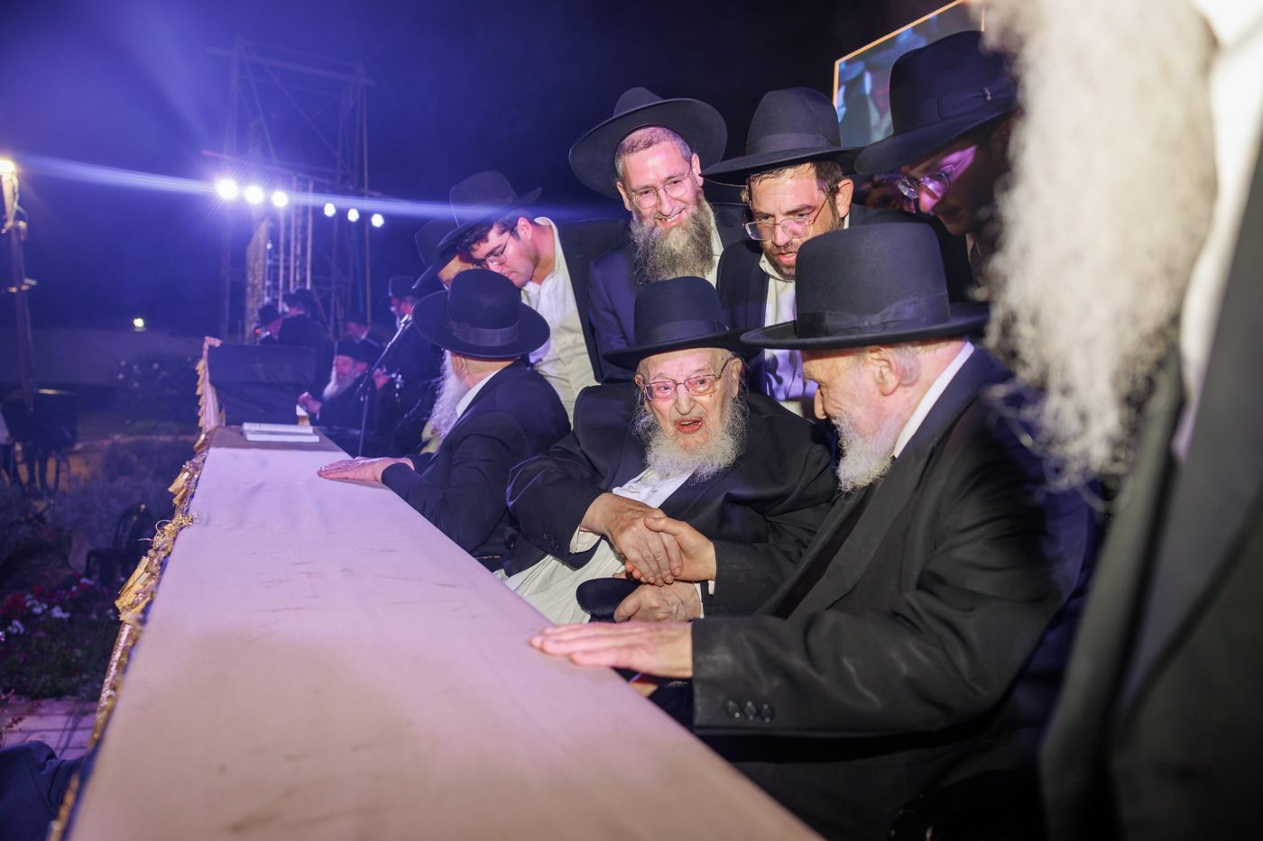 חנוכת ארון הקודש הגדול והמפואר בעולם ב'עטרת שלמה'