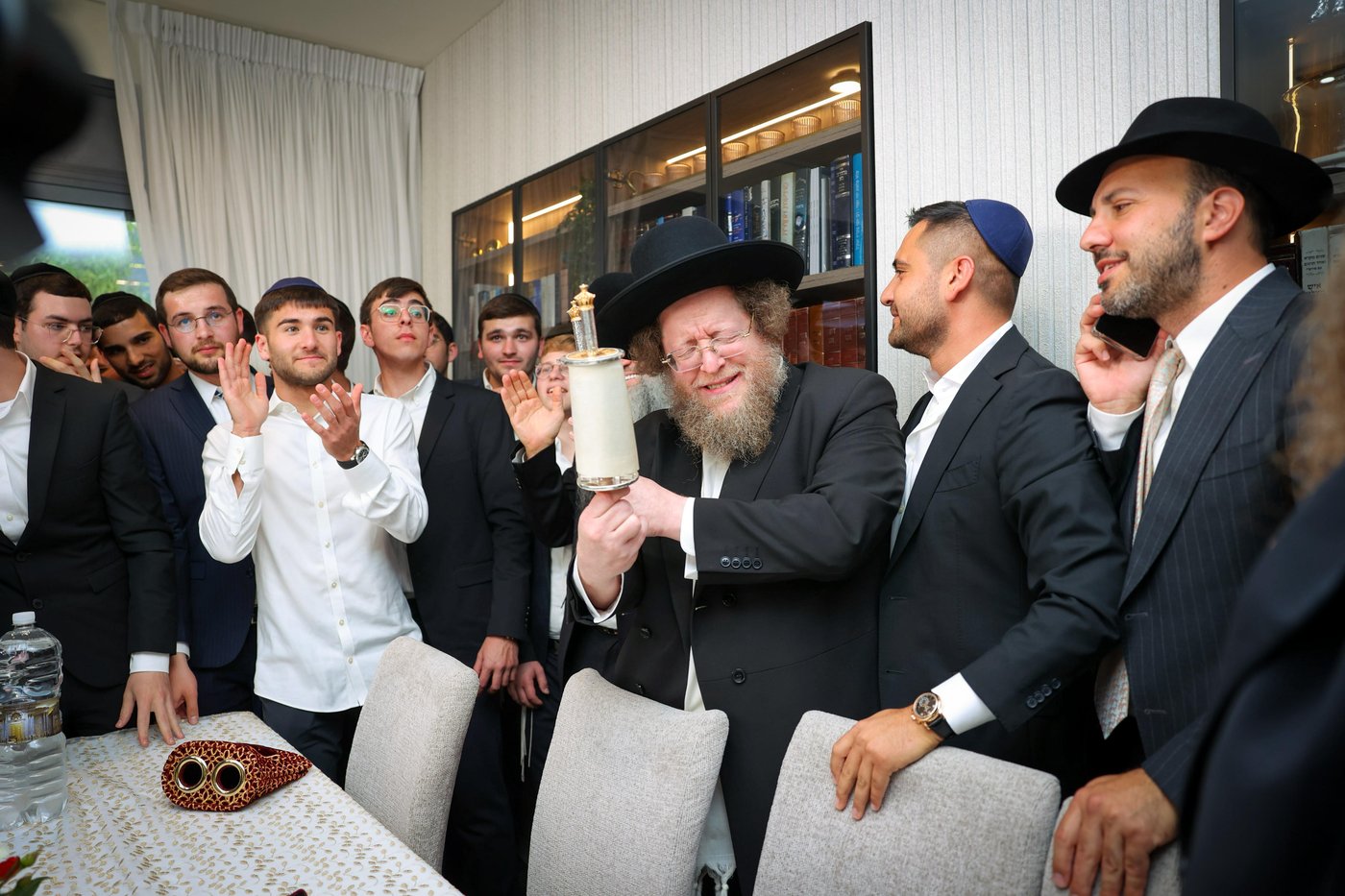 חנוכת ארון הקודש הגדול והמפואר בעולם ב'עטרת שלמה'