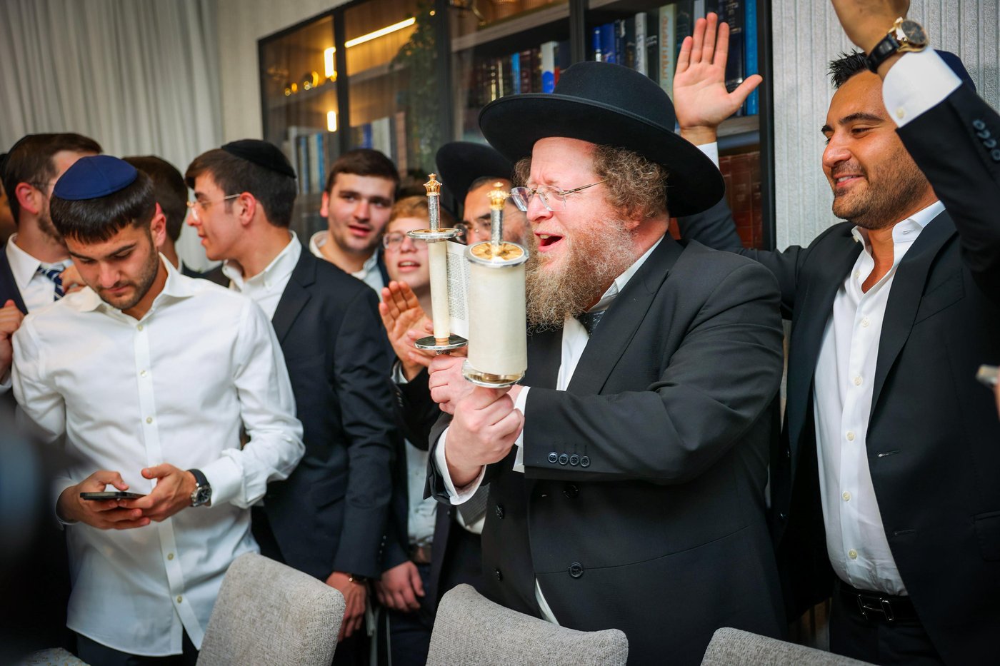 חנוכת ארון הקודש הגדול והמפואר בעולם ב'עטרת שלמה'