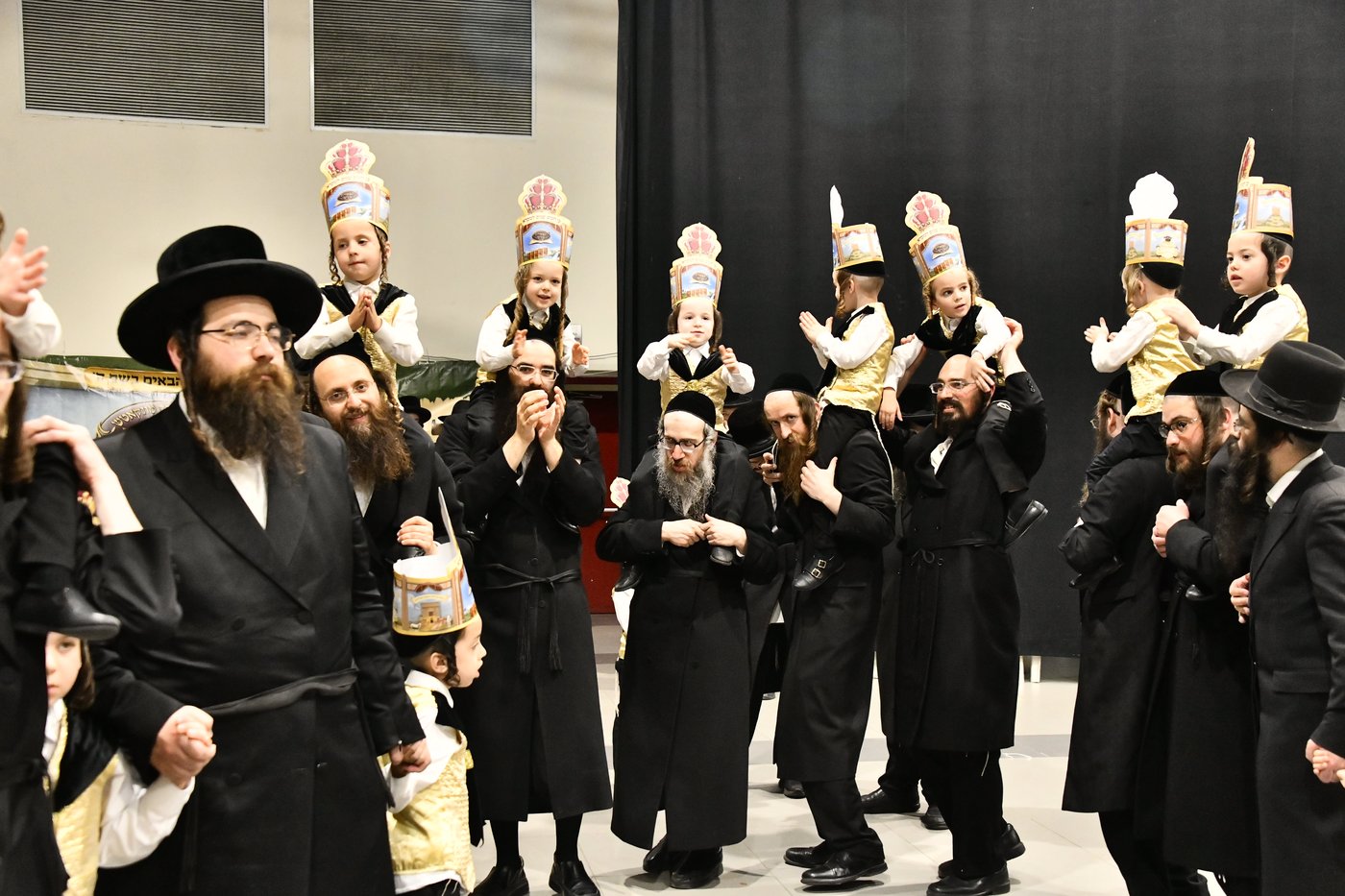 מסיבת חומש בת"ת מונקאטש