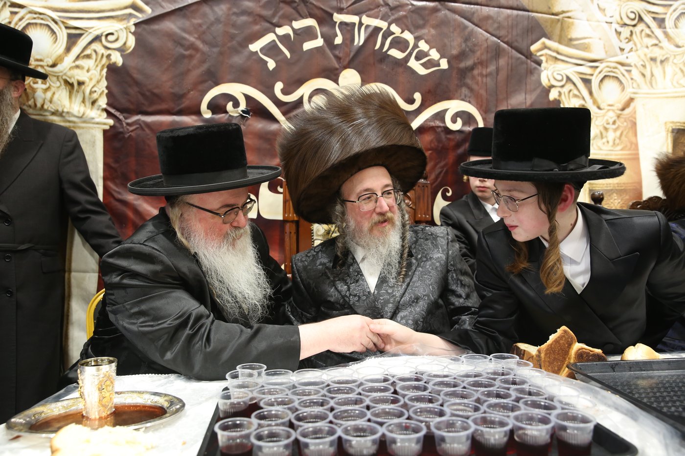 שמחת בר המצווה לנכד האדמו"ר מביאלה ב"ב