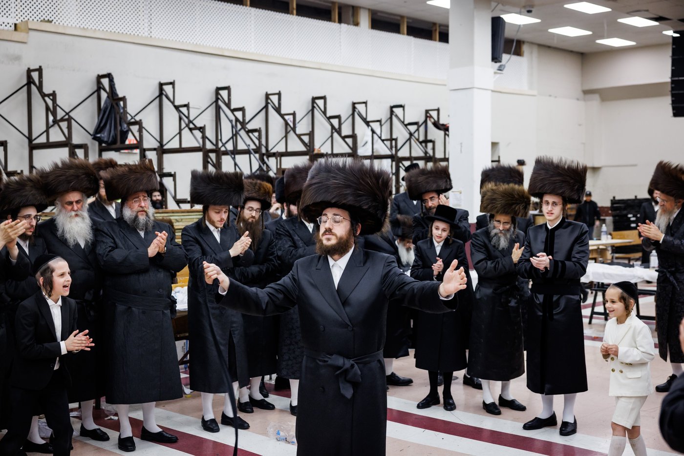שמחת נישואי נכדת האדמו"ר מבאבוב - 45