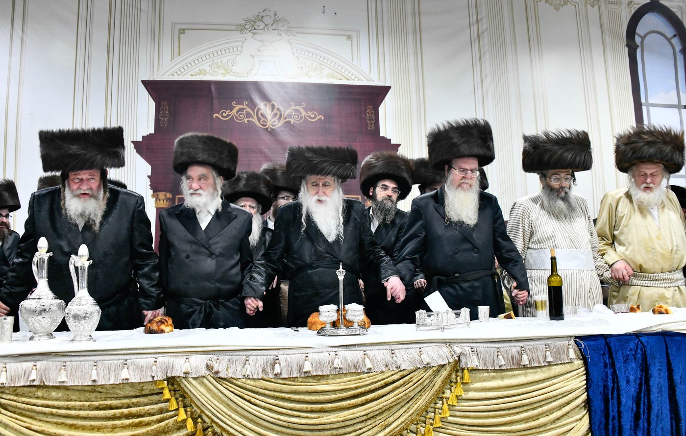 שמחת בית מכנובקא בעלזא - נחלת אהרן - בערגזאס