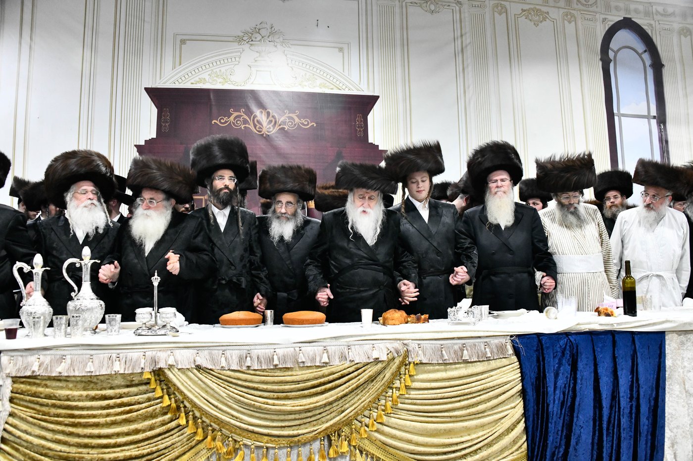 שמחת בית מכנובקא בעלזא - נחלת אהרן - בערגזאס
