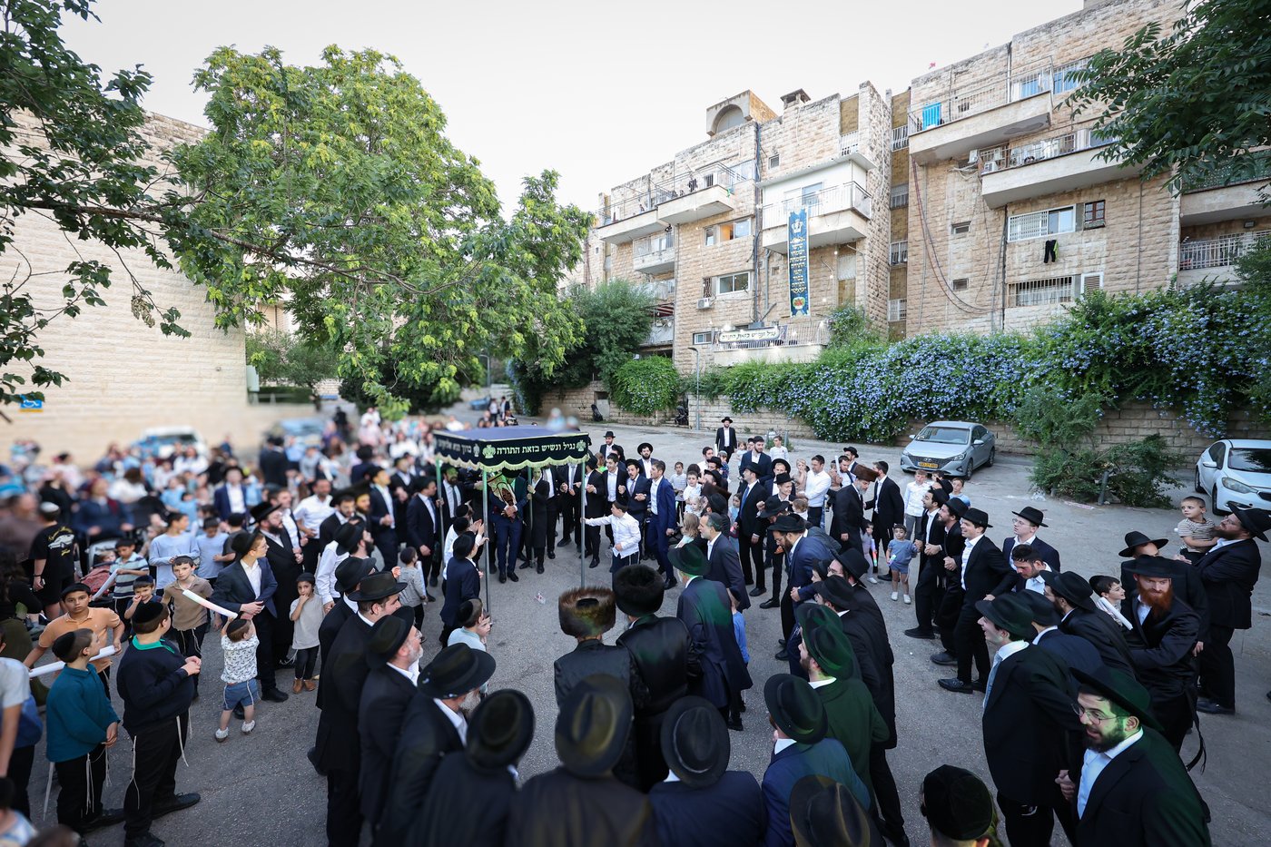 הכנסת ס"ת לקהילת 'בית שלמה' בירושלים