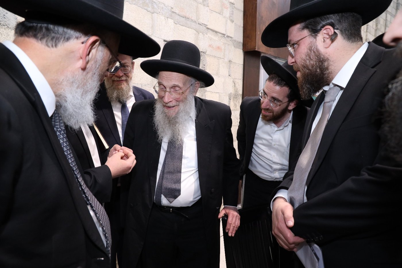 כנס הכוונה להורים אמריקאים לקראת שילוב בניהם בישיבות קטנות בישראל