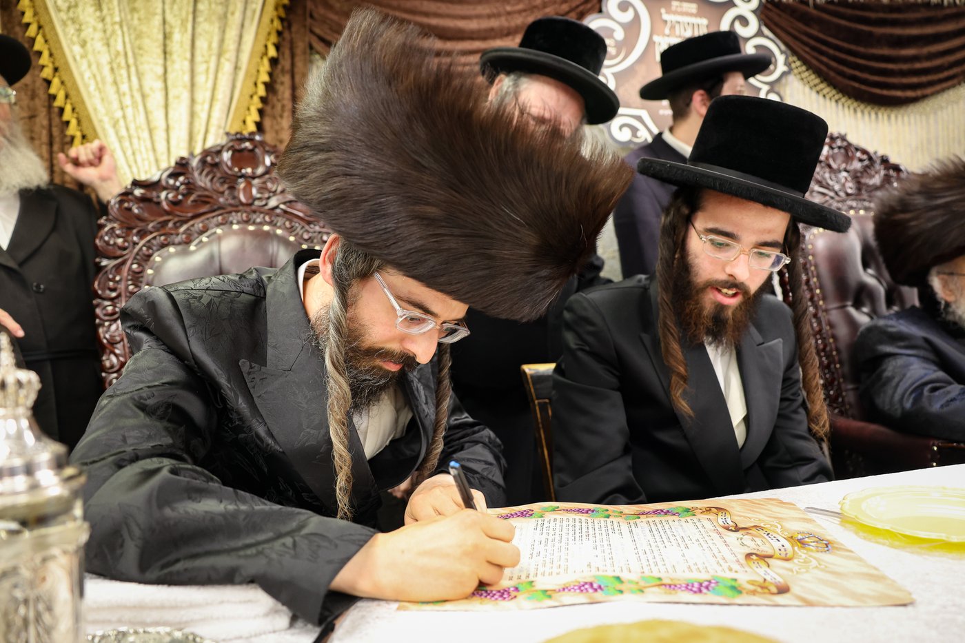 שמחת בית טרעבישאן - זוועהיל - פינסק קרלין