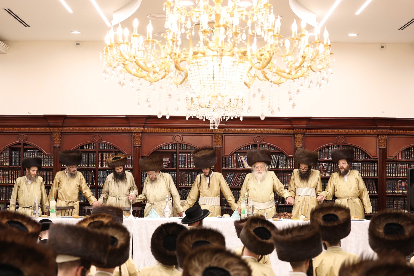 שמחת שבע ברכות לנכדת האדמו"ר מתולדות אהרן