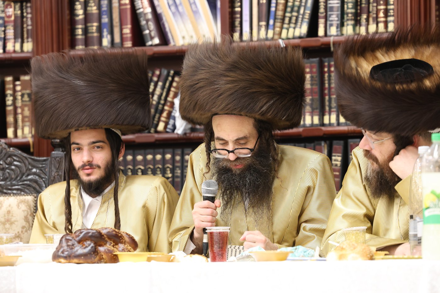 שמחת שבע ברכות לנכדת האדמו"ר מתולדות אהרן