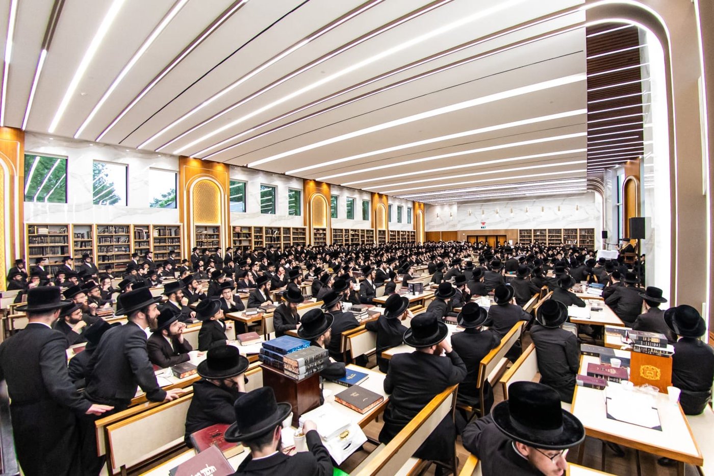 שיעור וביקור היסטורי של הראש"ל הגר"י יוסף בעיירה סקווירא | תיעוד מיוחד