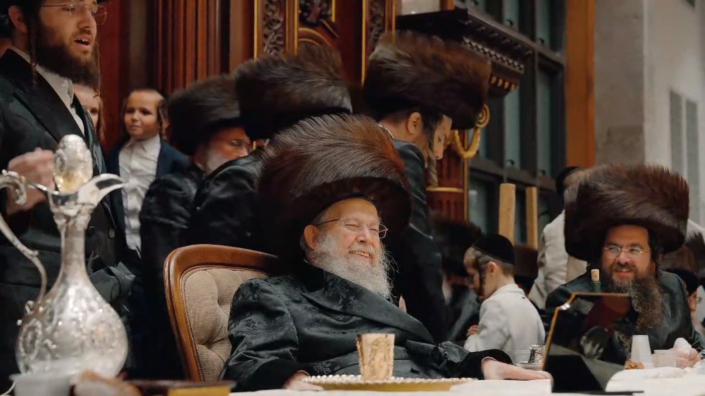 האדמו"ר מסלונים בשמחת החתונה