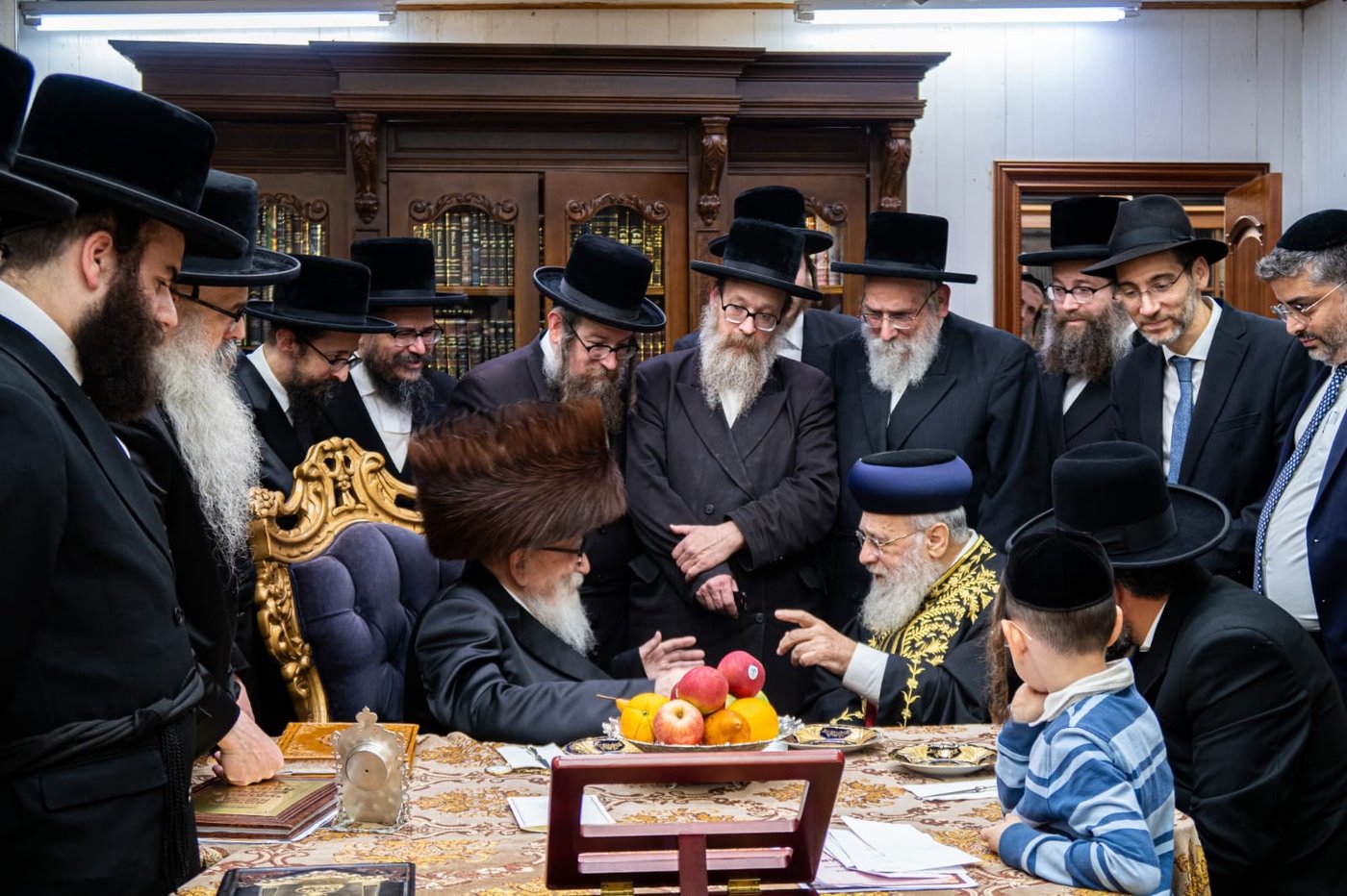 שיעור וביקור היסטורי של הראש"ל הגר"י יוסף בעיירה סקווירא | תיעוד מיוחד