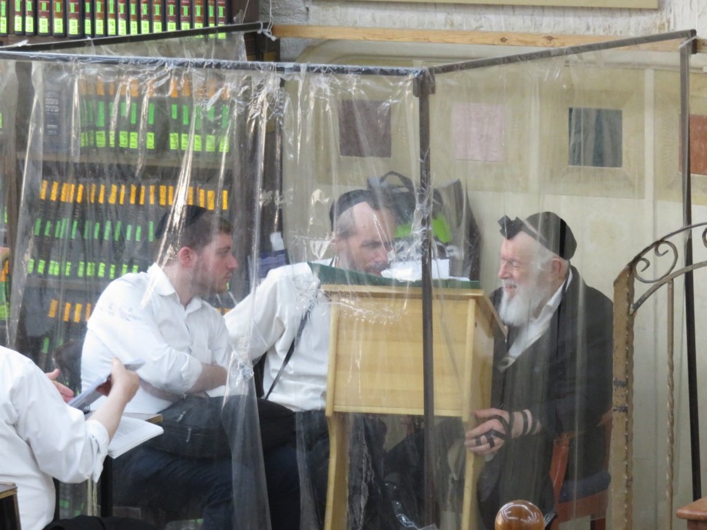 הגאון רבי יצחק זילברשטיין בימי המלחמה בכולל 'בית דוד' ברמת אלחנן