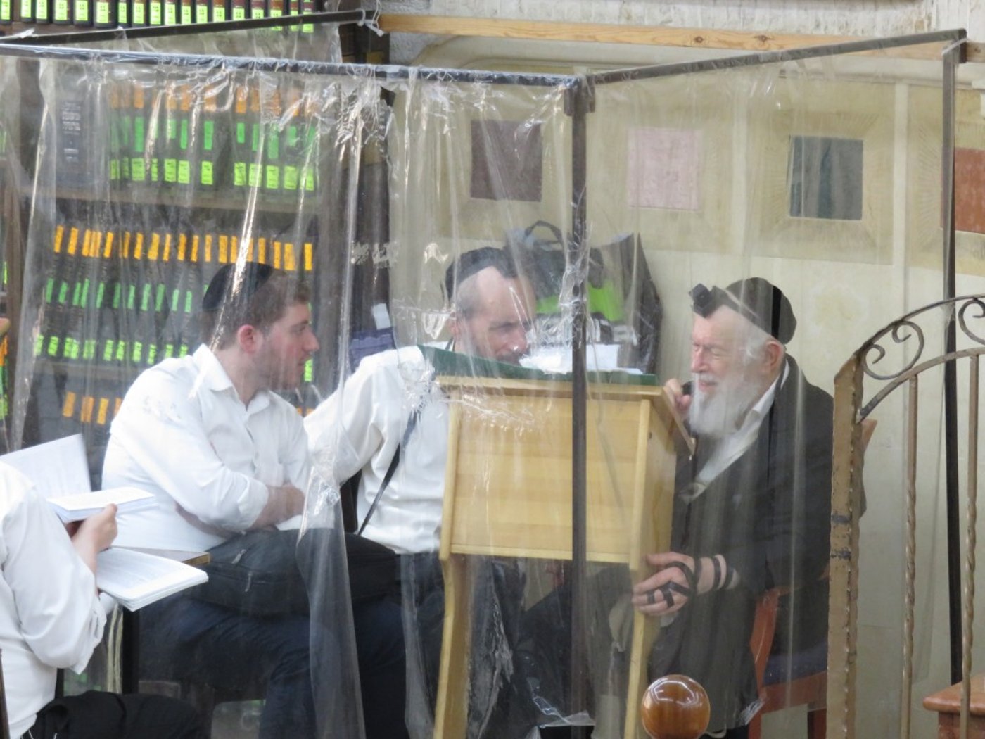 הגאון רבי יצחק זילברשטיין בימי המלחמה בכולל 'בית דוד' ברמת אלחנן