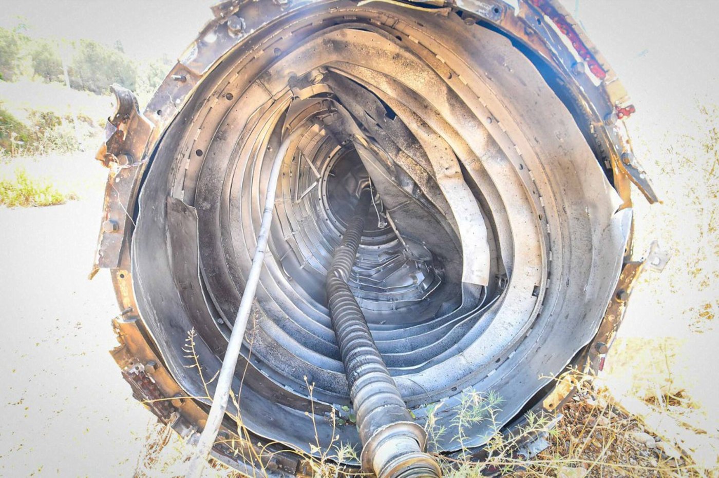 נס בשומרון - חלק ענק מטיל נפל בכניסה לעיר אריאל