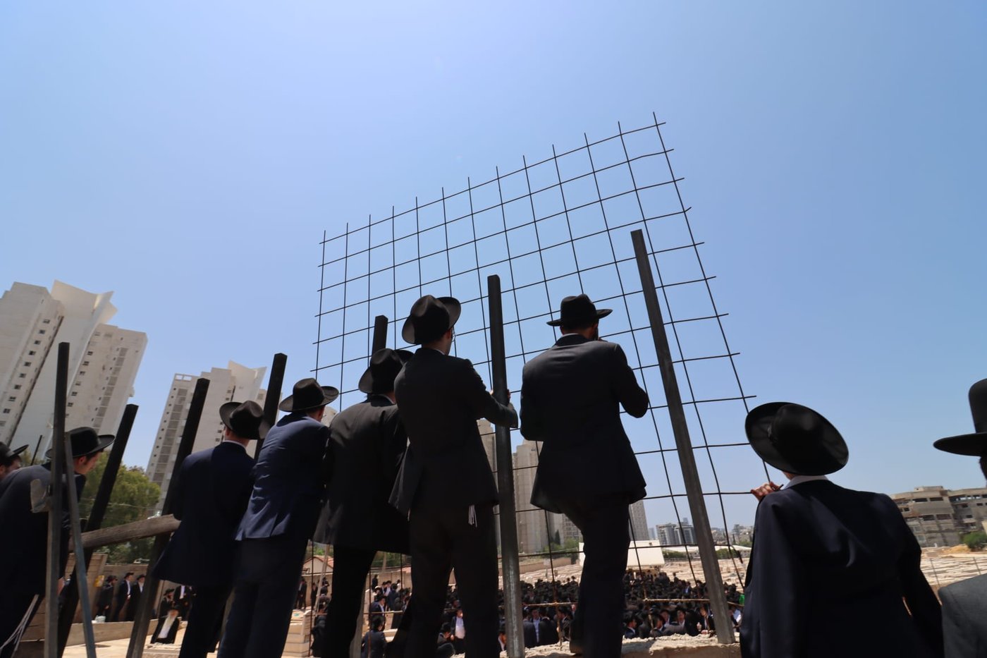 מסע הלוויית הגאון רבי ישראל סוקל זצ"ל