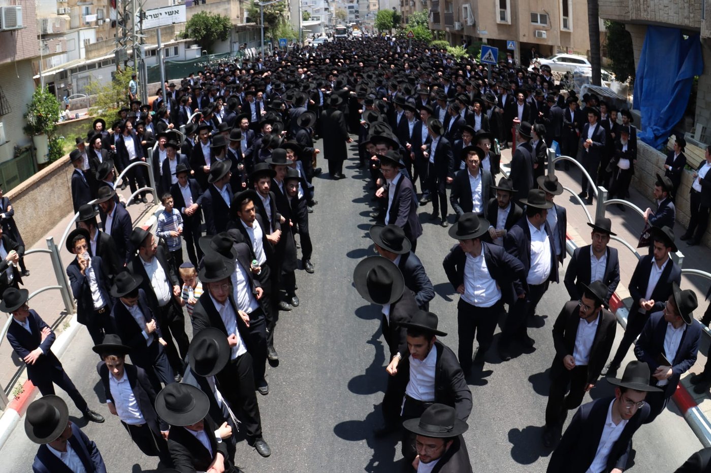 מסע הלוויית הגאון רבי ישראל סוקל זצ"ל