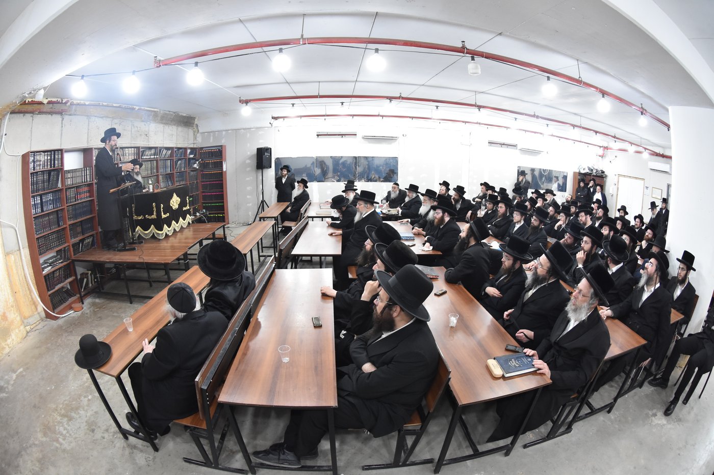 כינוס "וַתְּלַמְּדֵם" בחצר הקודש זוטשקא