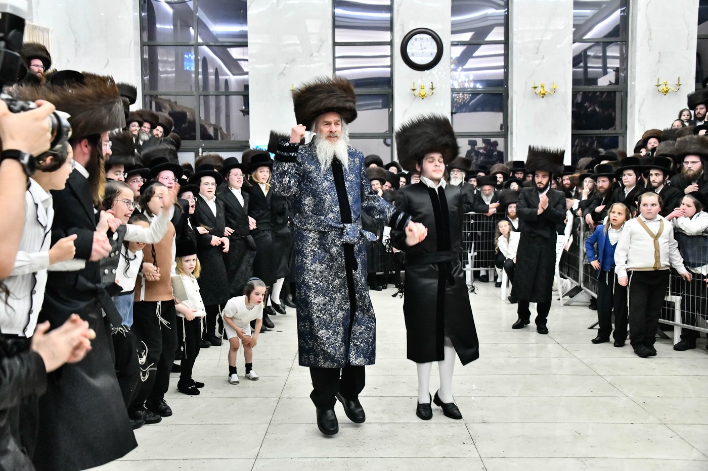 שמחת בית קרעטשניף - הארנאסטייפל - זלאטשוב - טשערקאס
