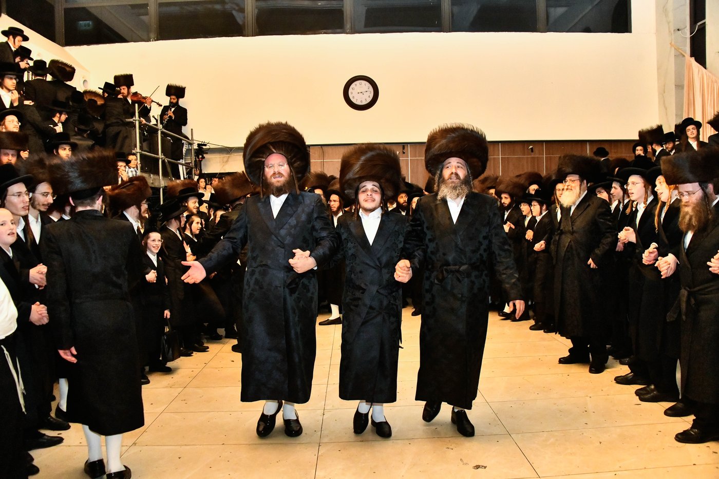 שמחת בית קרעטשניף - הארנאסטייפל - זלאטשוב - טשערקאס