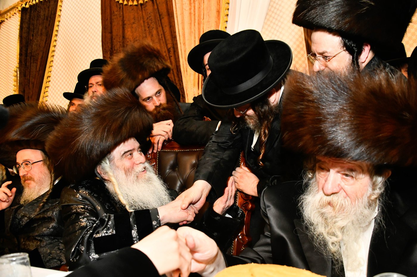 שמחת בית קרעטשניף - הארנאסטייפל - זלאטשוב - טשערקאס