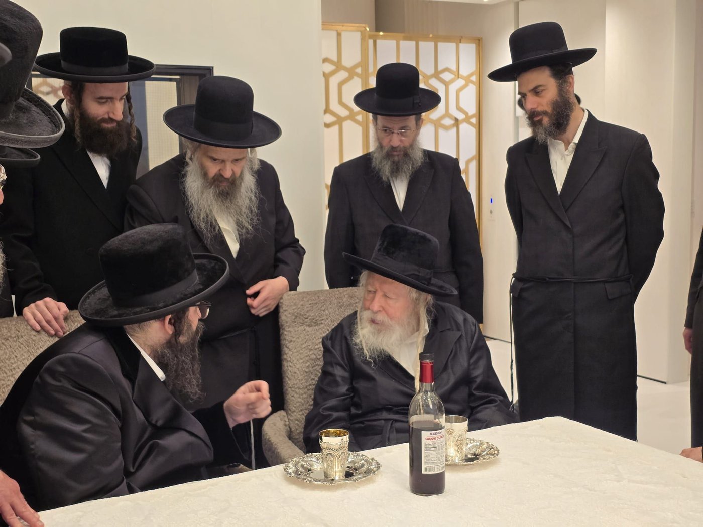 האדמו"ר מזוויעהיל מונסי בביקור אצל האדמו"ר מגור