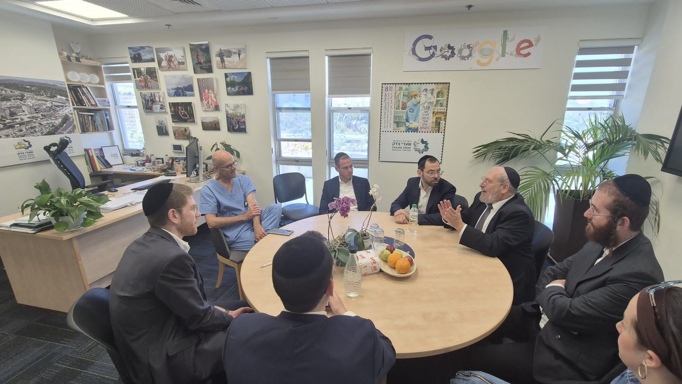 היועצים הרפואיים של ארגון 'מזור' בסיור במתחם הממוגן של שערי צדק