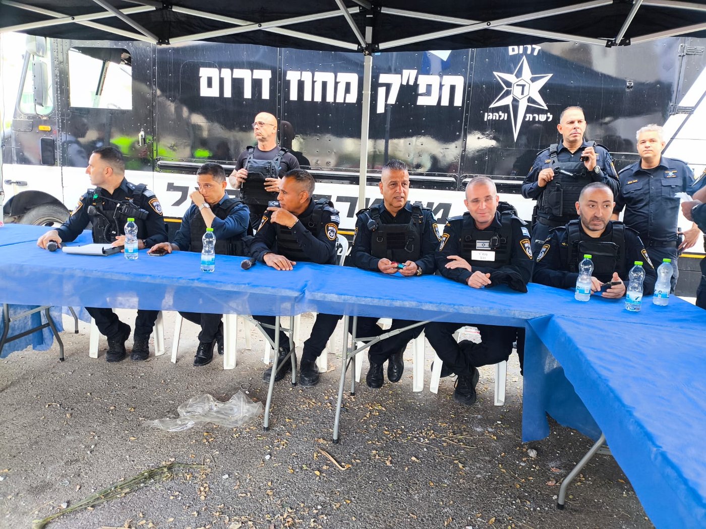 פעילות כוחות המשטרה בזירת הנפילה בבאר שבע