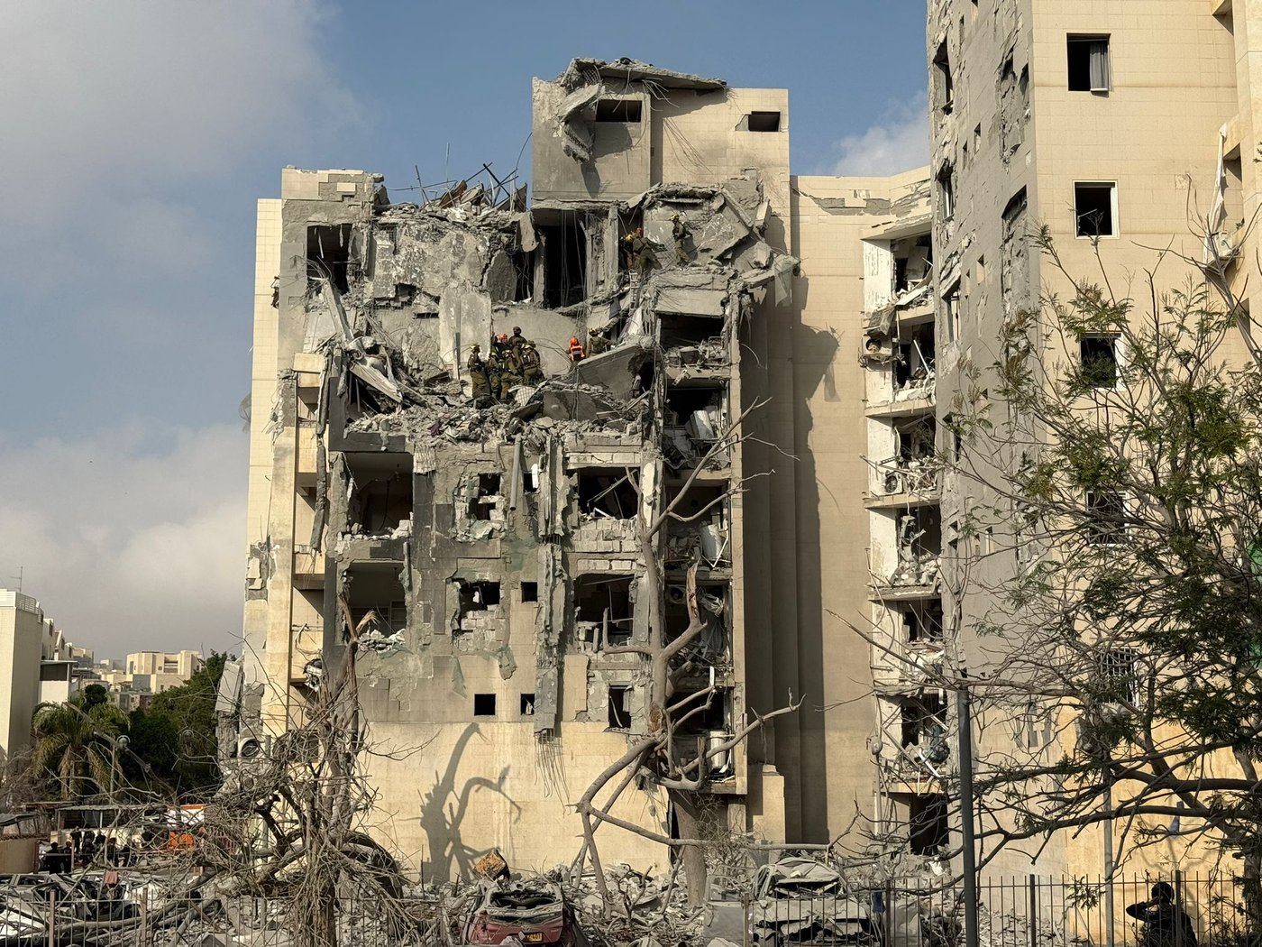פעילות כוחות המשטרה בזירת הנפילה בבאר שבע