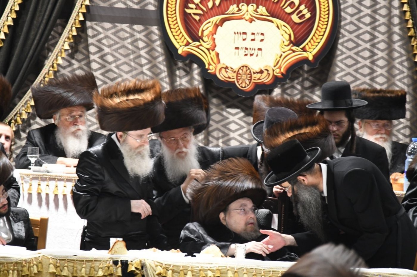 שמחת שבע ברכות המרכזי בבעלזא