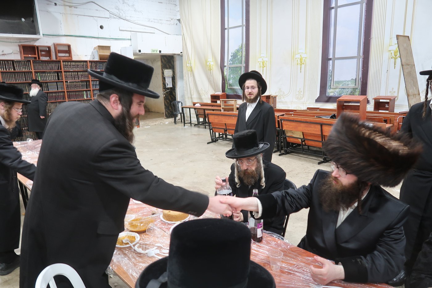 וואכט נאכט לבן הרב ישראל הגר