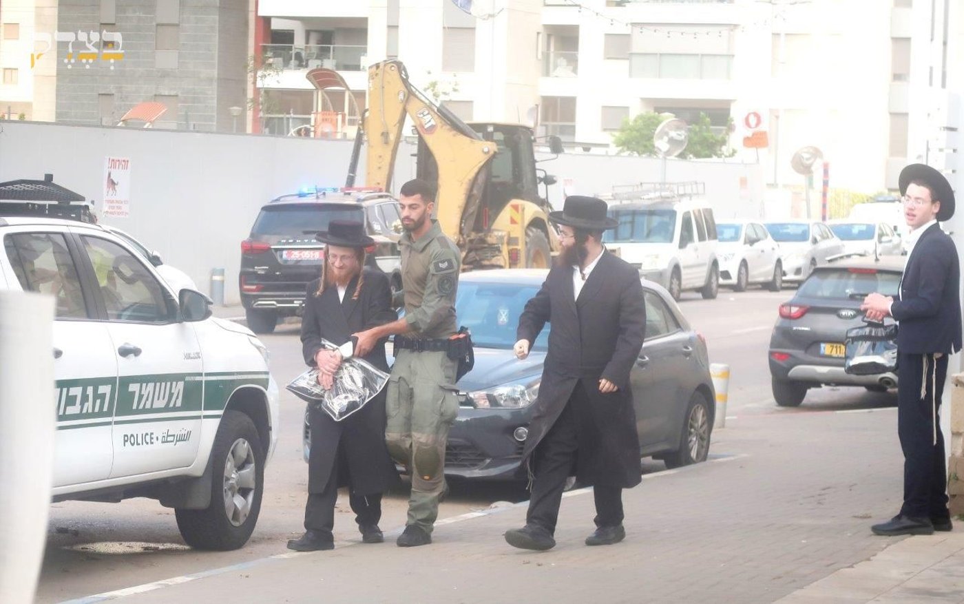 המחאות ביהוד