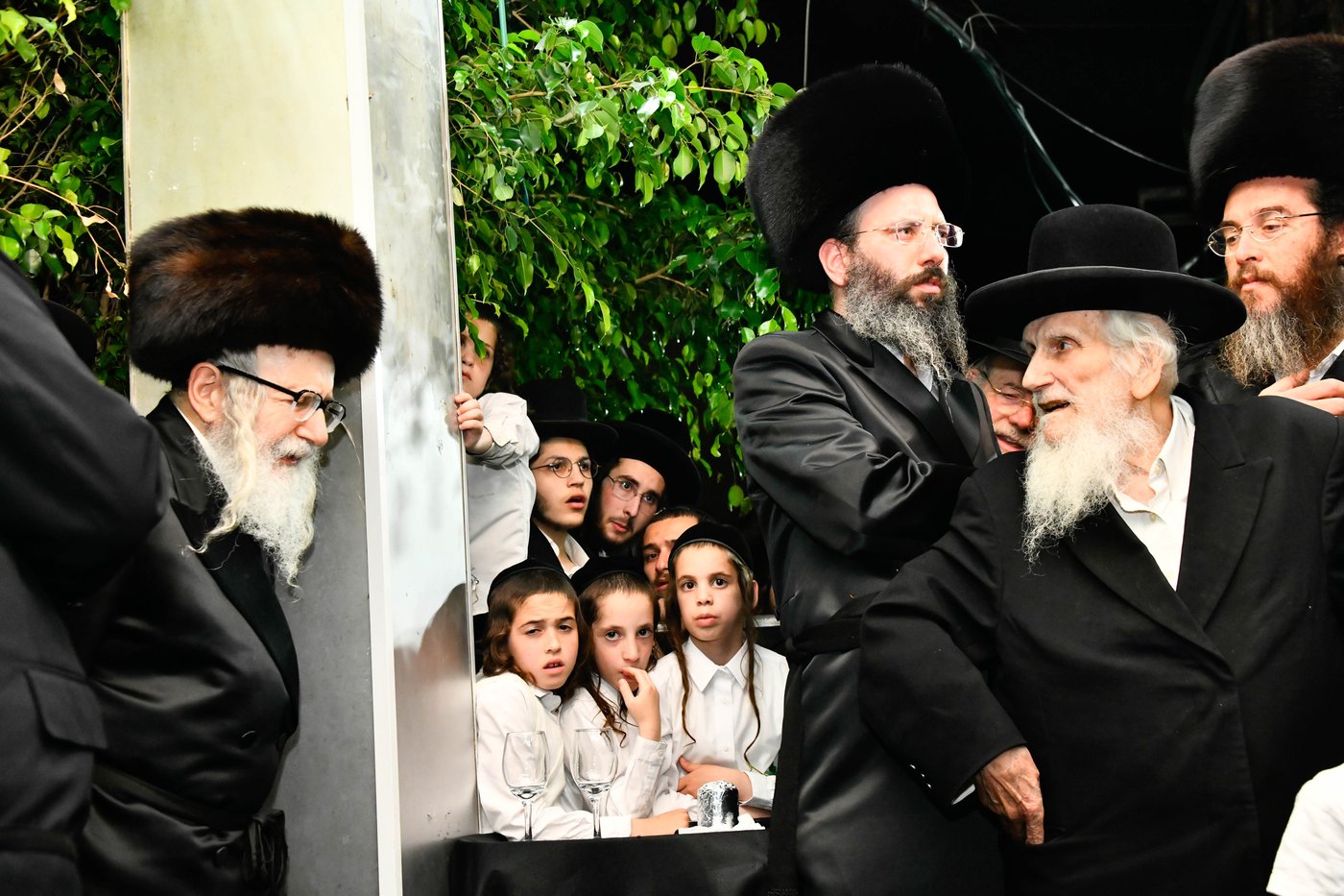 האדמו"ר מאמשינוב בחתונה בבני ברק