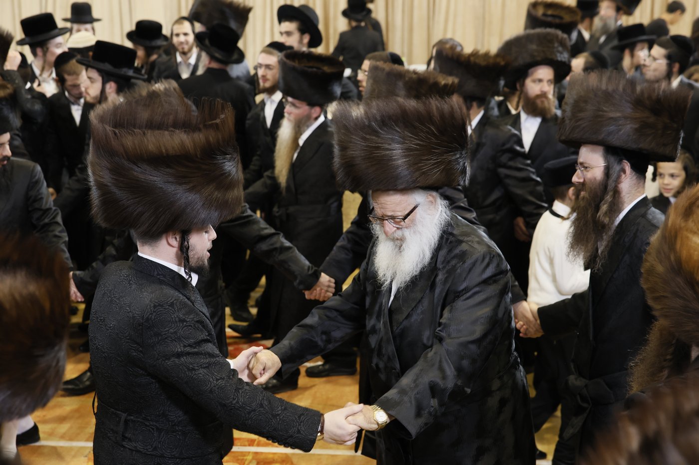 שמחת נישואי בן גאב"ד זוועהיל