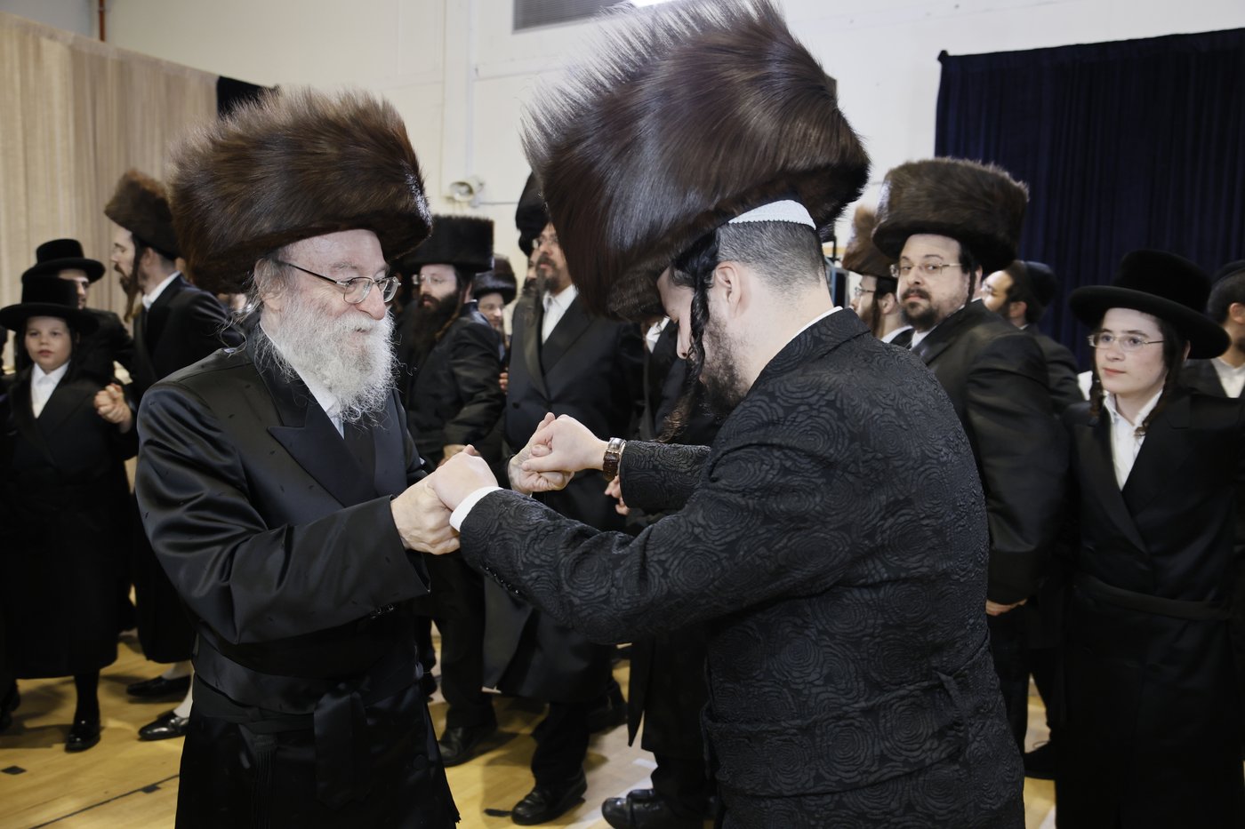 שמחת נישואי בן גאב"ד זוועהיל