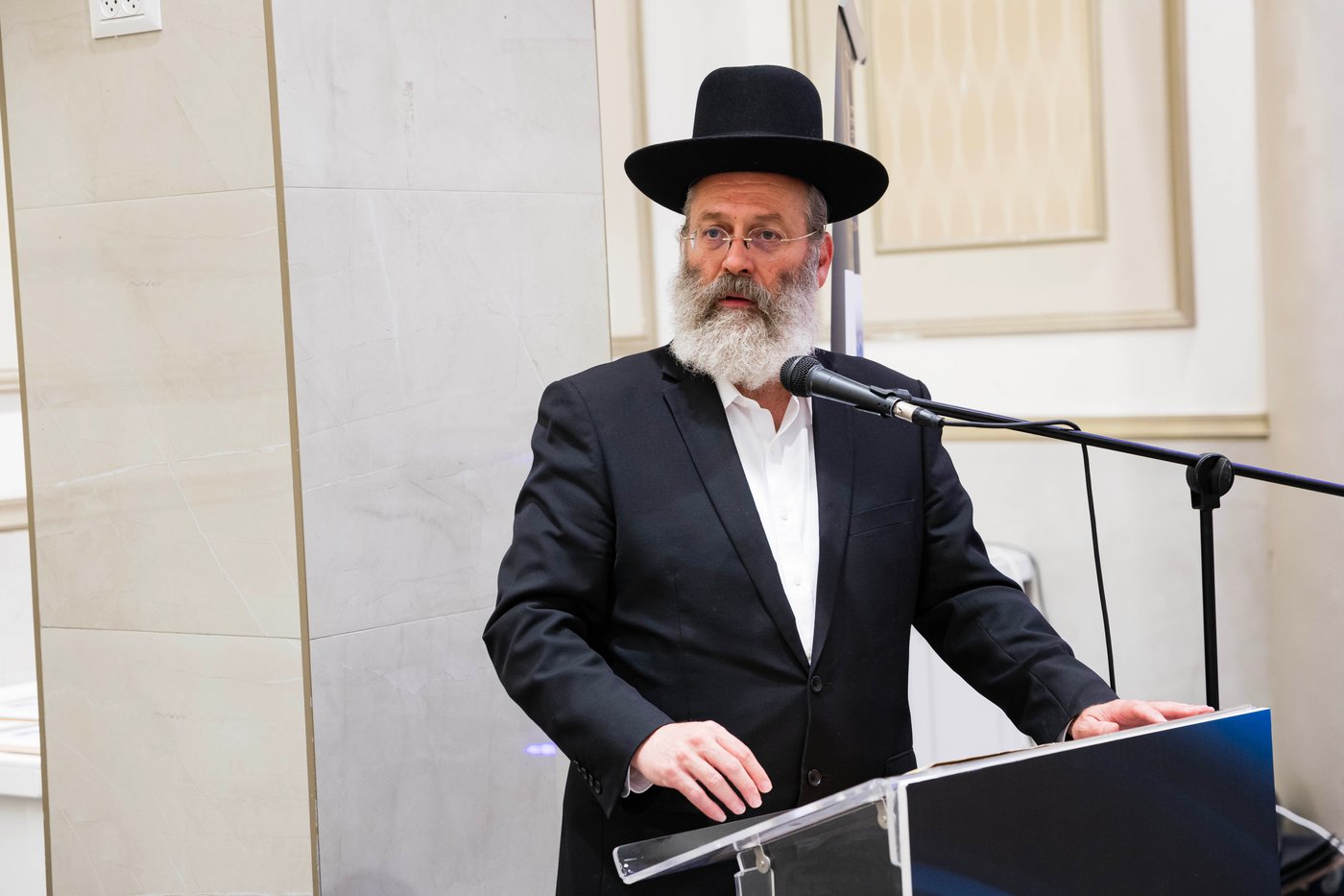 הרב שלמה רוזנשטיין נואם