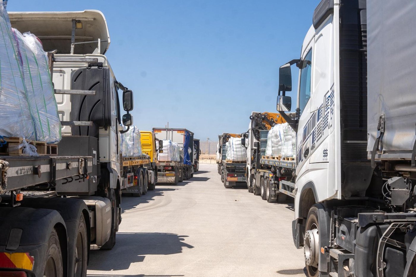 העברת הסיוע ההומניטרי לצפון הרצועה דרך מעבר 'זיקים'