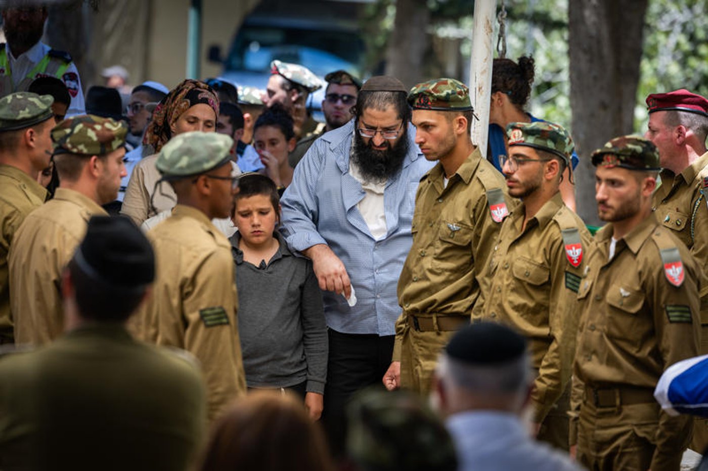 המפקד הפצוע חזר בהלוויה למילים האחרונות של משה | האבא נשנק מדמעות: "הקב"ה, שמור עליהם"
