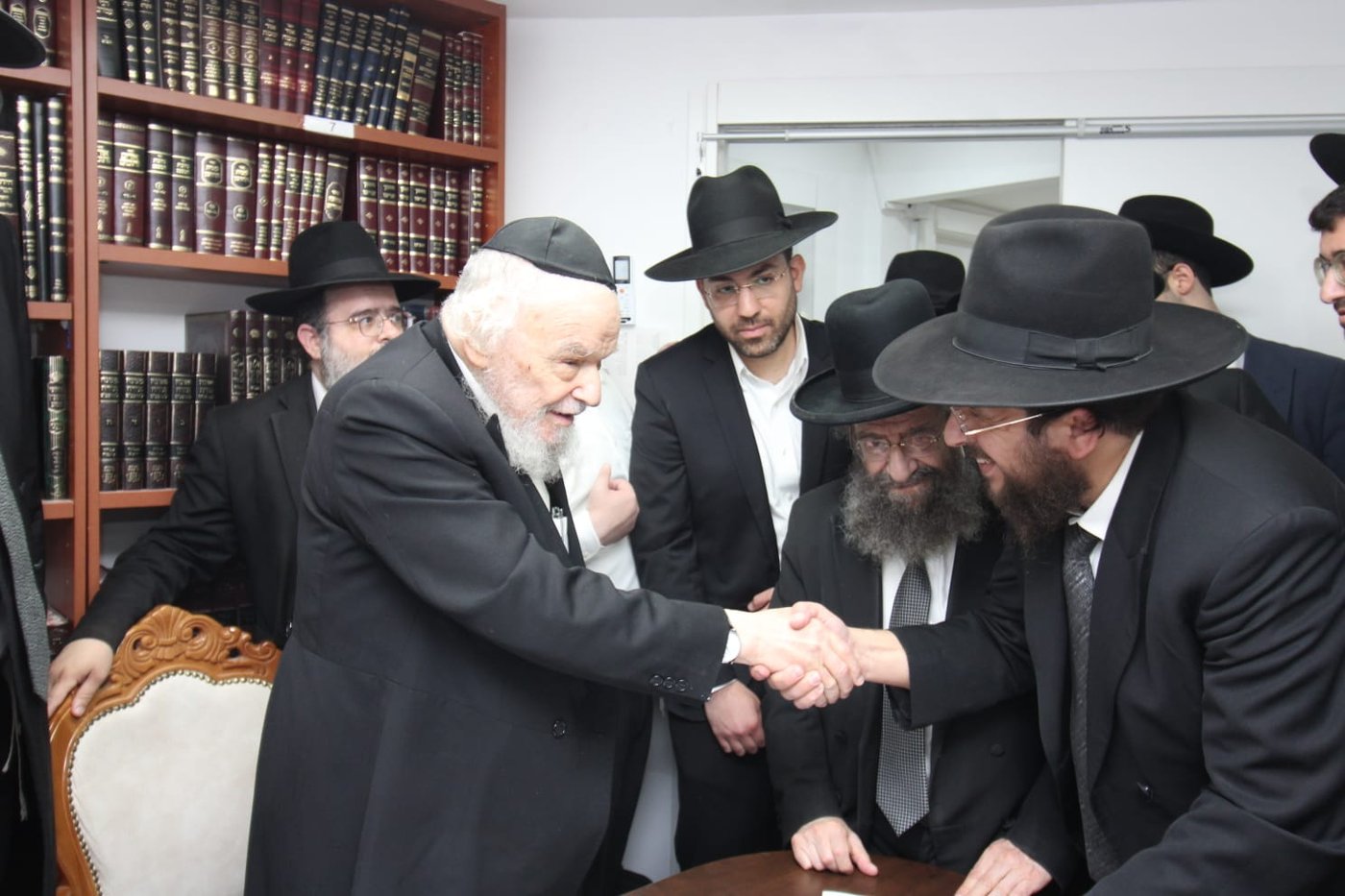 הגר"מ בן שמעון בביקור אצל הגרמ"ה הירש