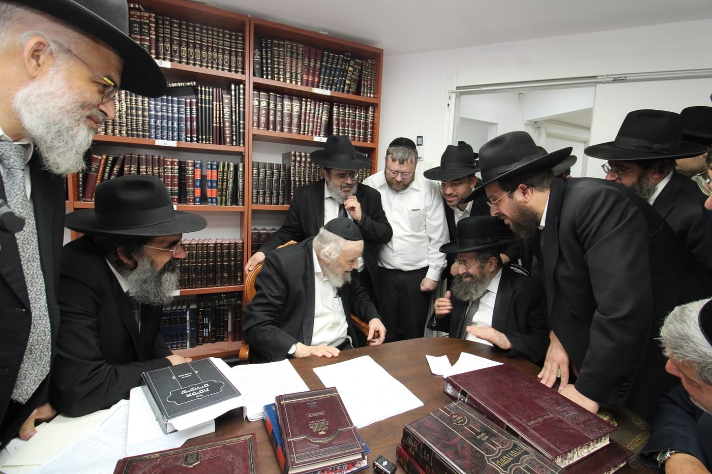 הגר"מ בן שמעון בביקור אצל הגרמ"ה הירש