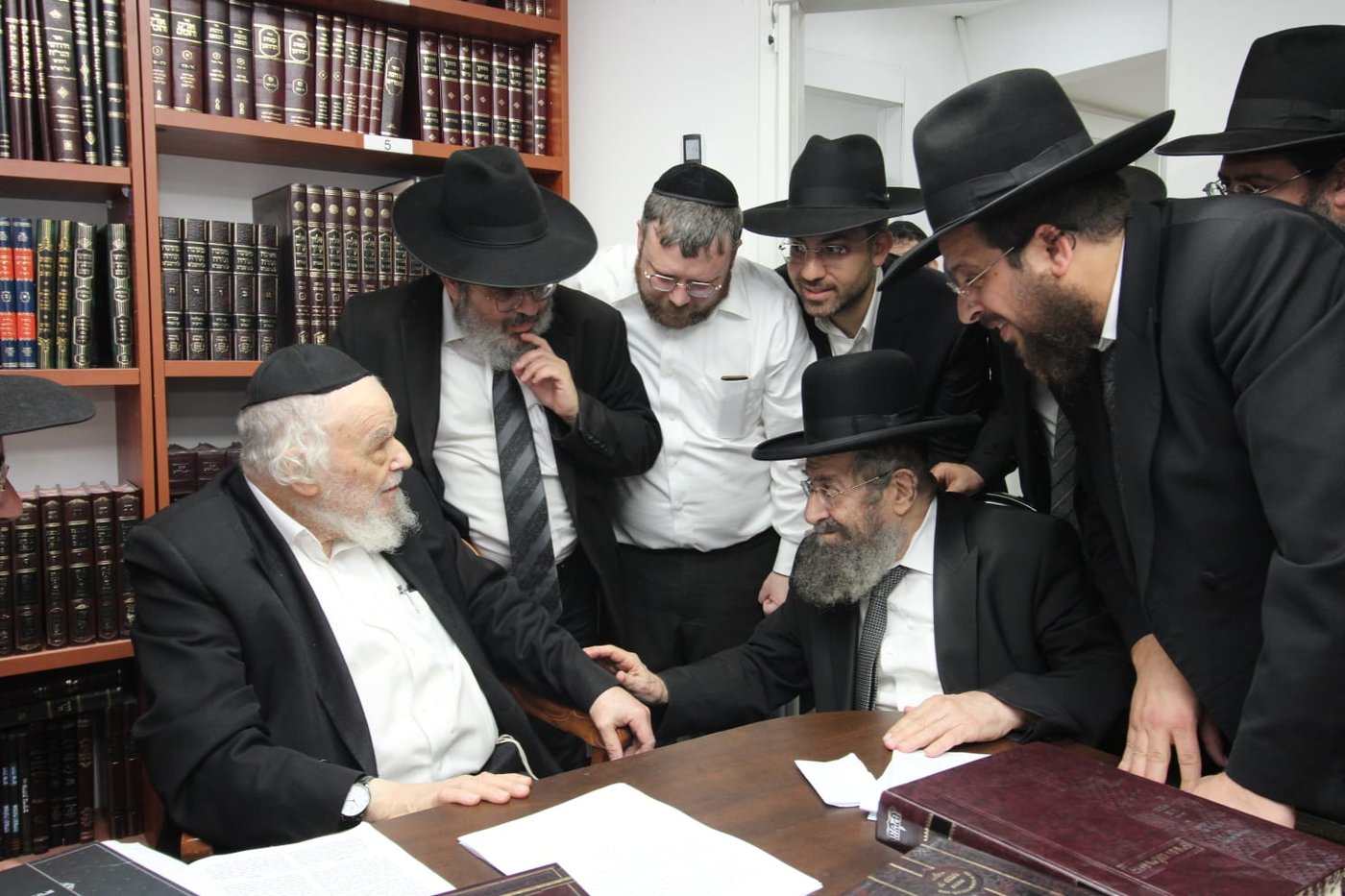הגר"מ בן שמעון בביקור אצל הגרמ"ה הירש