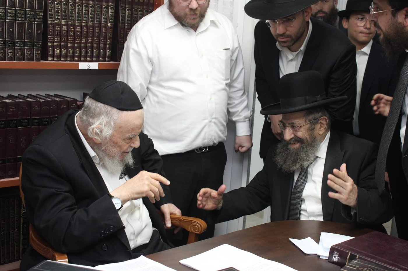 הגר"מ בן שמעון בביקור אצל הגרמ"ה הירש