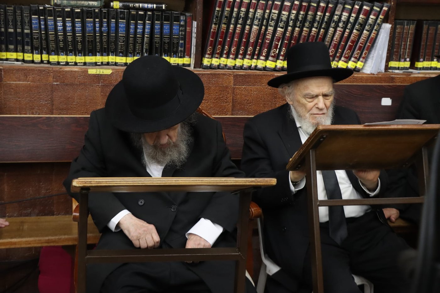 עצרת מחאה בכולל חזון איש בבני ברק