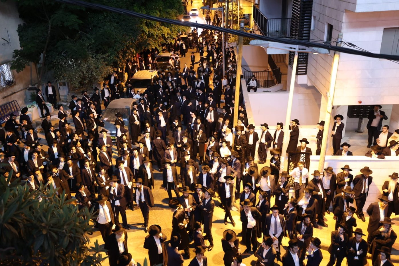עצרת מחאה בכולל חזון איש בבני ברק
