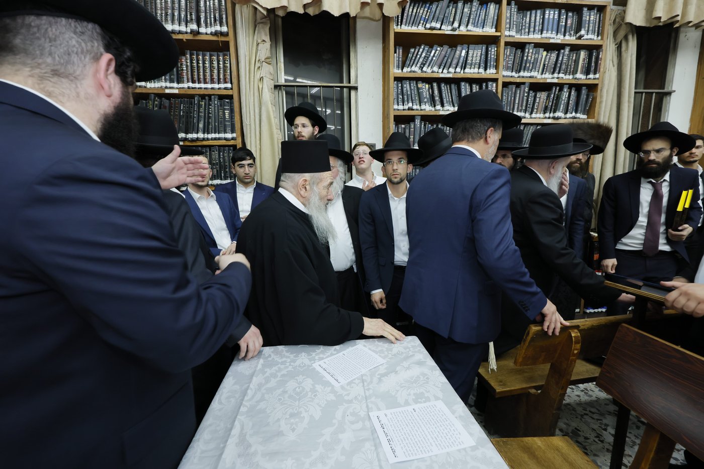 עצרת מחאה בכולל חזון איש בבני ברק